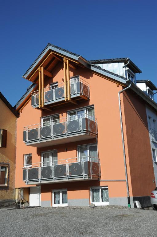 Gasthaus-Pension Fischerkeller Randegg Exterior photo
