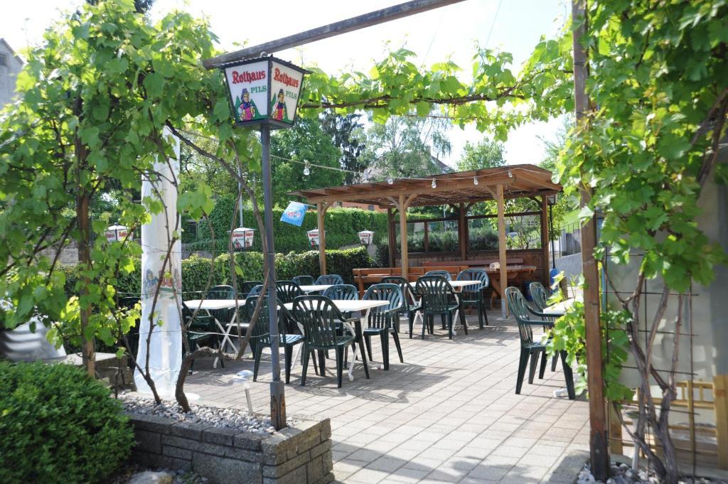 Gasthaus-Pension Fischerkeller Randegg Exterior photo